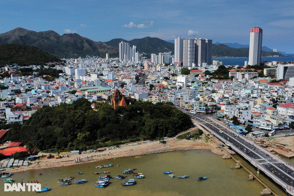 Ven biển phía Bắc thành phố Nha Trang được xây dựng tối đa 40 tầng - 1 Ven biển phía Bắc thành phố Nha Trang được xây dựng tối đa 40 tầng - 1