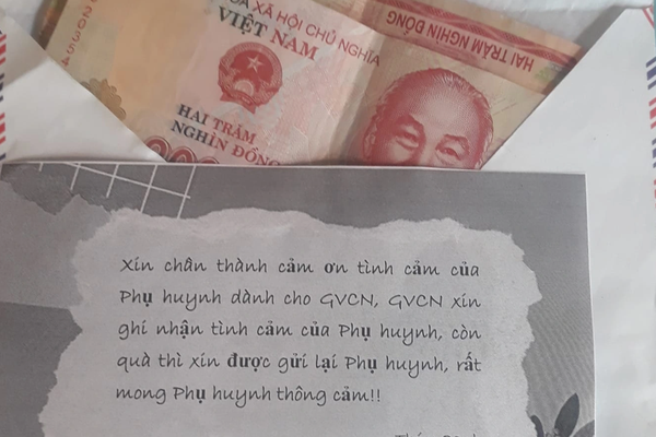 Khi văn hóa phong bì trong giáo dục làm mờ truyền thống "tôn sư trọng đạo"
