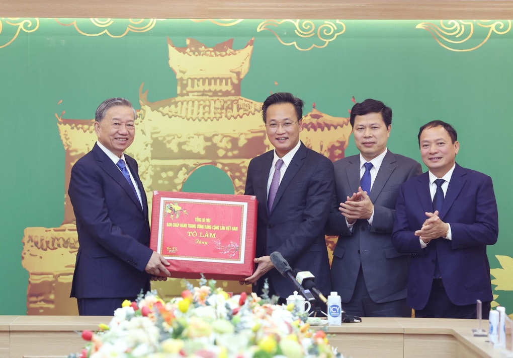 Tổng Bí thư Tô Lâm chúc Tết nhân dân tỉnh Hưng Yên - 5 Tổng Bí thư Tô Lâm chúc Tết nhân dân tỉnh Hưng Yên - 5