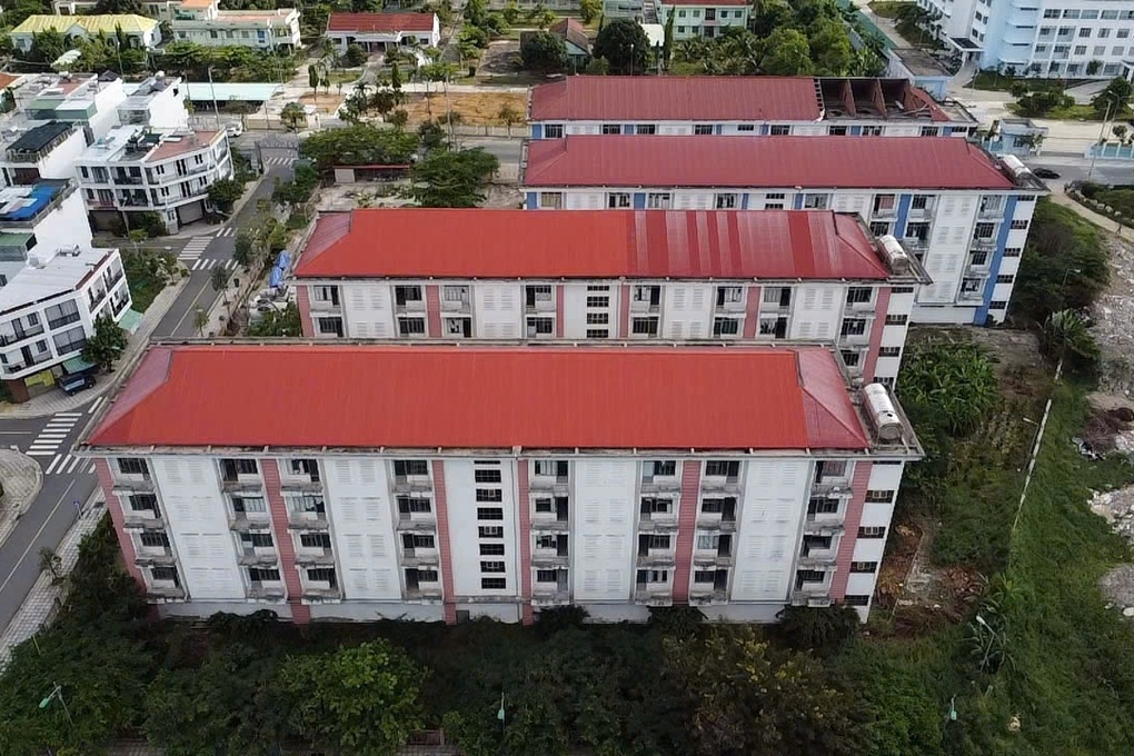 Đại biểu chất vấn việc 2 ký túc xá trăm tỷ bị bỏ hoang ở Nha Trang - 1 Đại biểu chất vấn việc 2 ký túc xá trăm tỷ bị bỏ hoang ở Nha Trang - 1