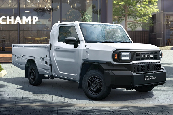 Toyota Hilux Champ chứng minh ô tô không cần phải đắt mới thú vị