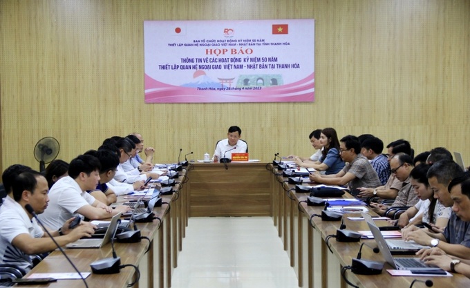Các đại biểu tham dự tại buổi họp báo