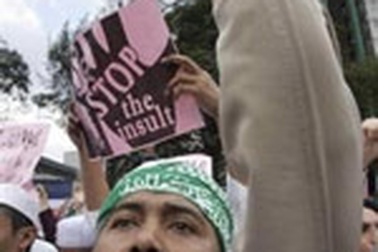 Phát hiện 5 vụ báng bổ kinh Koran tại Guantanamo