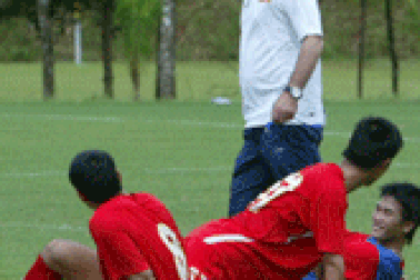 2 thủ môn dự bị có mặt, ông “Tô” vẫn chưa hết lo