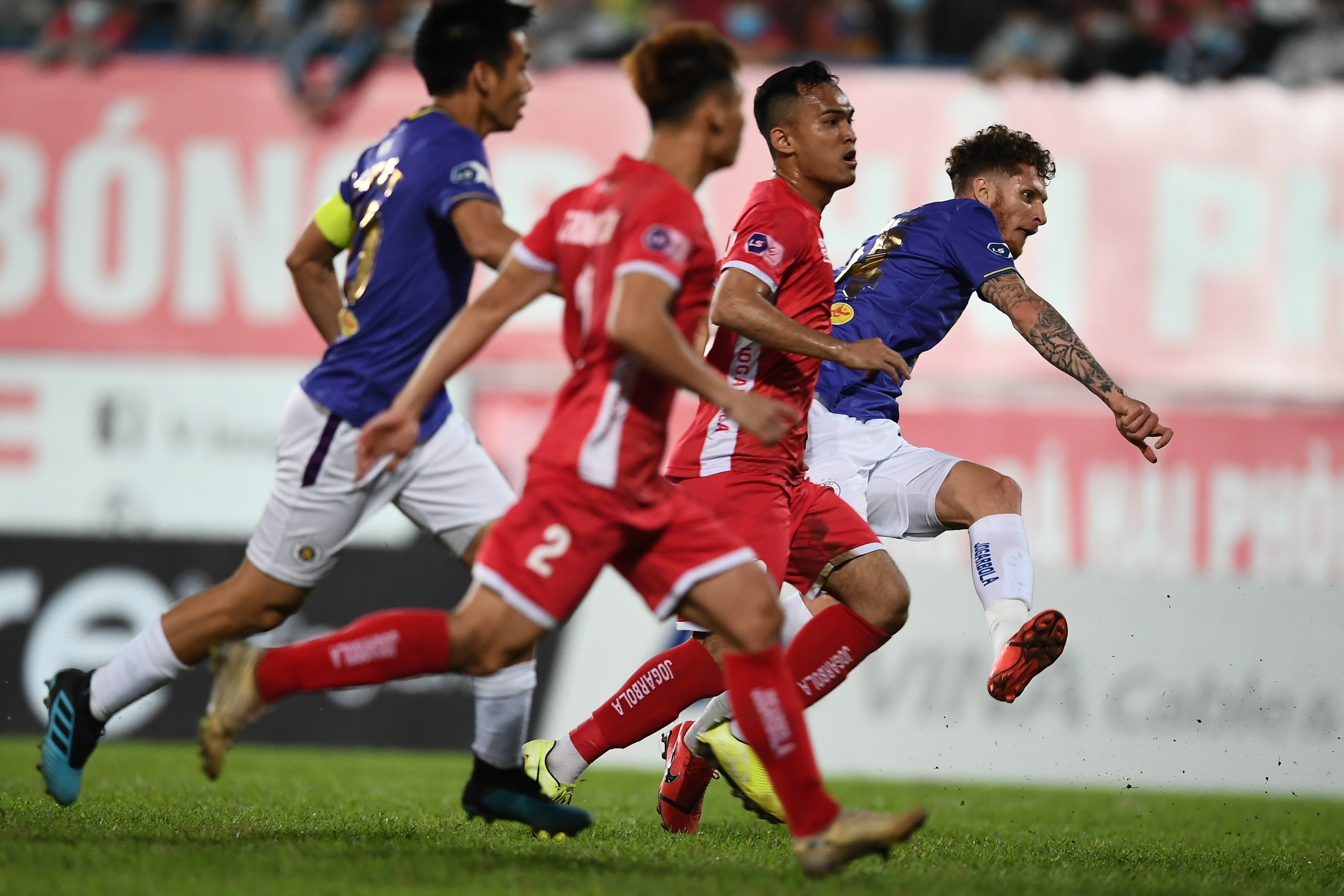 Người hùng Tấn Trường giúp CLB Hà Nội có 3 điểm đầu tiên ở V-League - 8 Người hùng Tấn Trường giúp CLB Hà Nội có 3 điểm đầu tiên ở V-League - 8