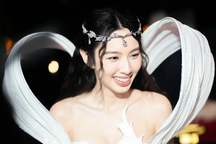 Hoa hậu Thùy Tiên lần đầu lên tiếng tin đồn liên quan đường dây mua bán dâm