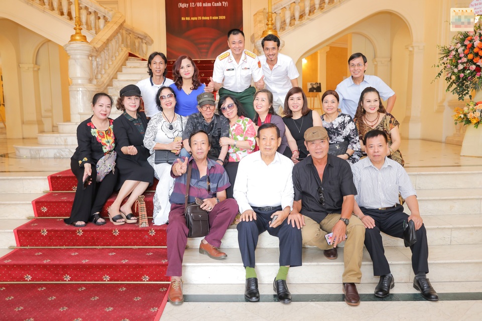 Nghệ sĩ gạo cội tề tựu trong lễ giỗ Tổ sân khấu - 15 Nghệ sĩ gạo cội tề tựu trong lễ giỗ Tổ sân khấu - 15