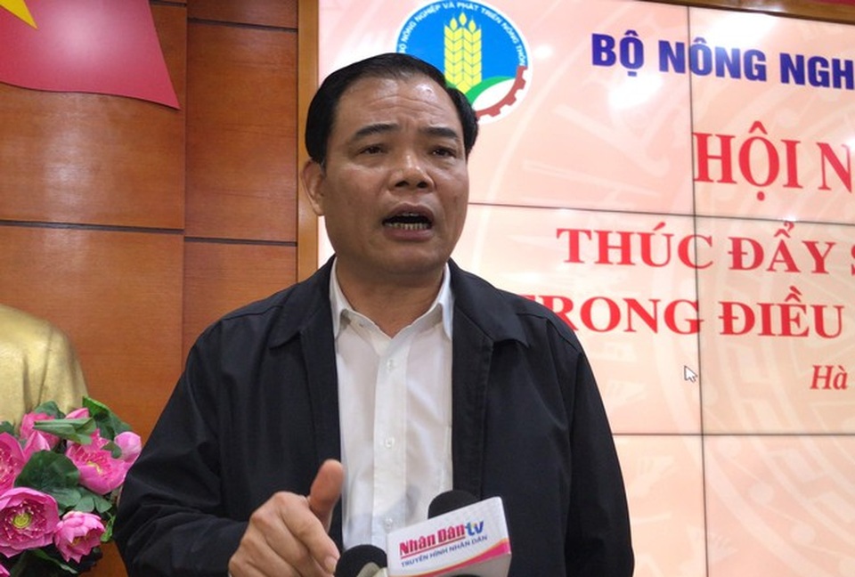Bộ trưởng Nông nghiệp đảm bảo luôn đủ lương thực trong thời dịch bệnh - 1 Bộ trưởng Nông nghiệp đảm bảo luôn đủ lương thực trong thời dịch bệnh - 1