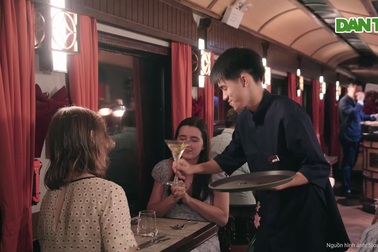 Nội thất sang trọng trong tàu hỏa xuyên Việt giá 200 triệu đồng/khách