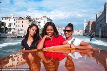 Michelle Obama tham gia phim tài liệu về cuộc sống của tân sinh viên Mỹ