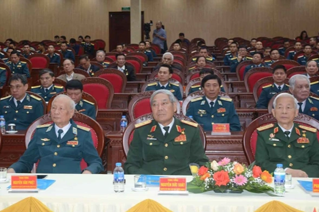 Các thế hệ chiến sĩ Pháo cao xạ đã viết nên những trang sử hào hùng - 3 Các thế hệ chiến sĩ Pháo cao xạ đã viết nên những trang sử hào hùng - 3