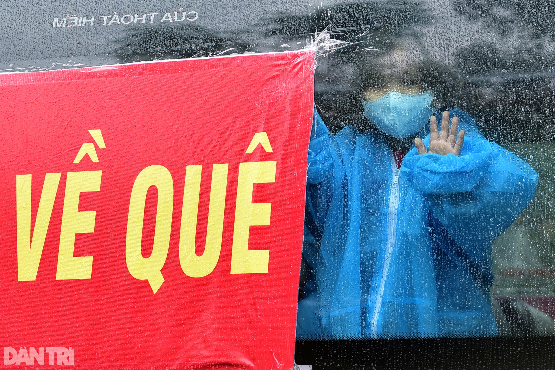 500 công dân Quảng Nam lên xe khách rời tâm dịch TPHCM trở về quê nhà - 8 500 công dân Quảng Nam lên xe khách rời tâm dịch TPHCM trở về quê nhà - 8