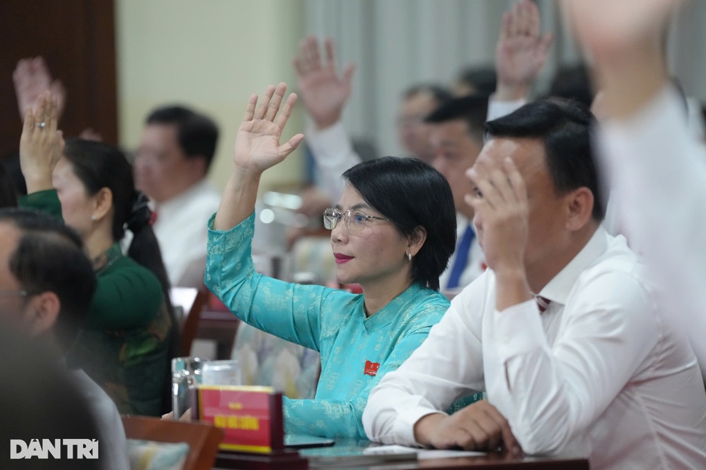 Danh sách lãnh đạo các sở, ngành của TPHCM mới