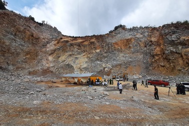 Vụ sập mỏ đá: Cố gắng vô hiệu hóa lượng thuốc nổ còn lại