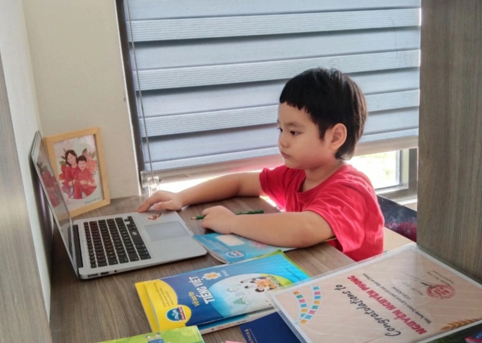 Gần 700.000 học sinh tiểu học TPHCM nhập học online - 2 Gần 700.000 học sinh tiểu học TPHCM nhập học online - 2