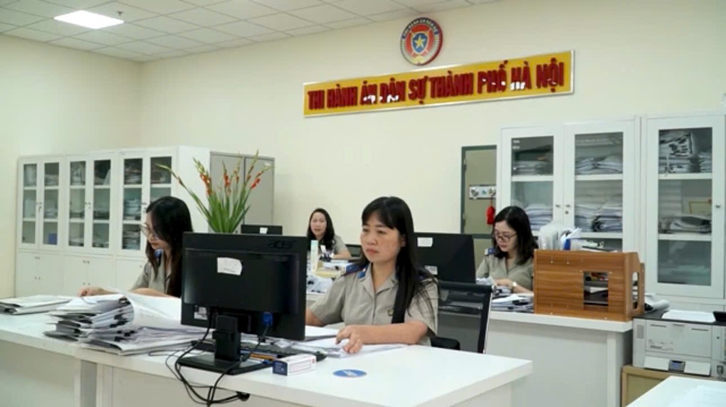 Dốc sức hoàn trả tiền cho hơn 28.000 bị hại trong đại án FLC - 1 Dốc sức hoàn trả tiền cho hơn 28.000 bị hại trong đại án FLC - 1