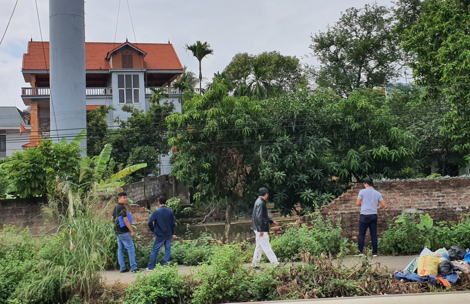 Hỗn chiến do mâu thuẫn đất đai, 1 người thiệt mạng, nhiều người bị thương - 1 Hỗn chiến do mâu thuẫn đất đai, 1 người thiệt mạng, nhiều người bị thương - 1