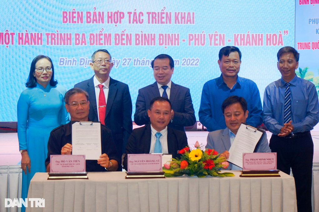 Ba tỉnh Bình Định, Phú Yên, Khánh Hòa bắt tay đón khách quốc tế - 2 Ba tỉnh Bình Định, Phú Yên, Khánh Hòa bắt tay đón khách quốc tế - 2