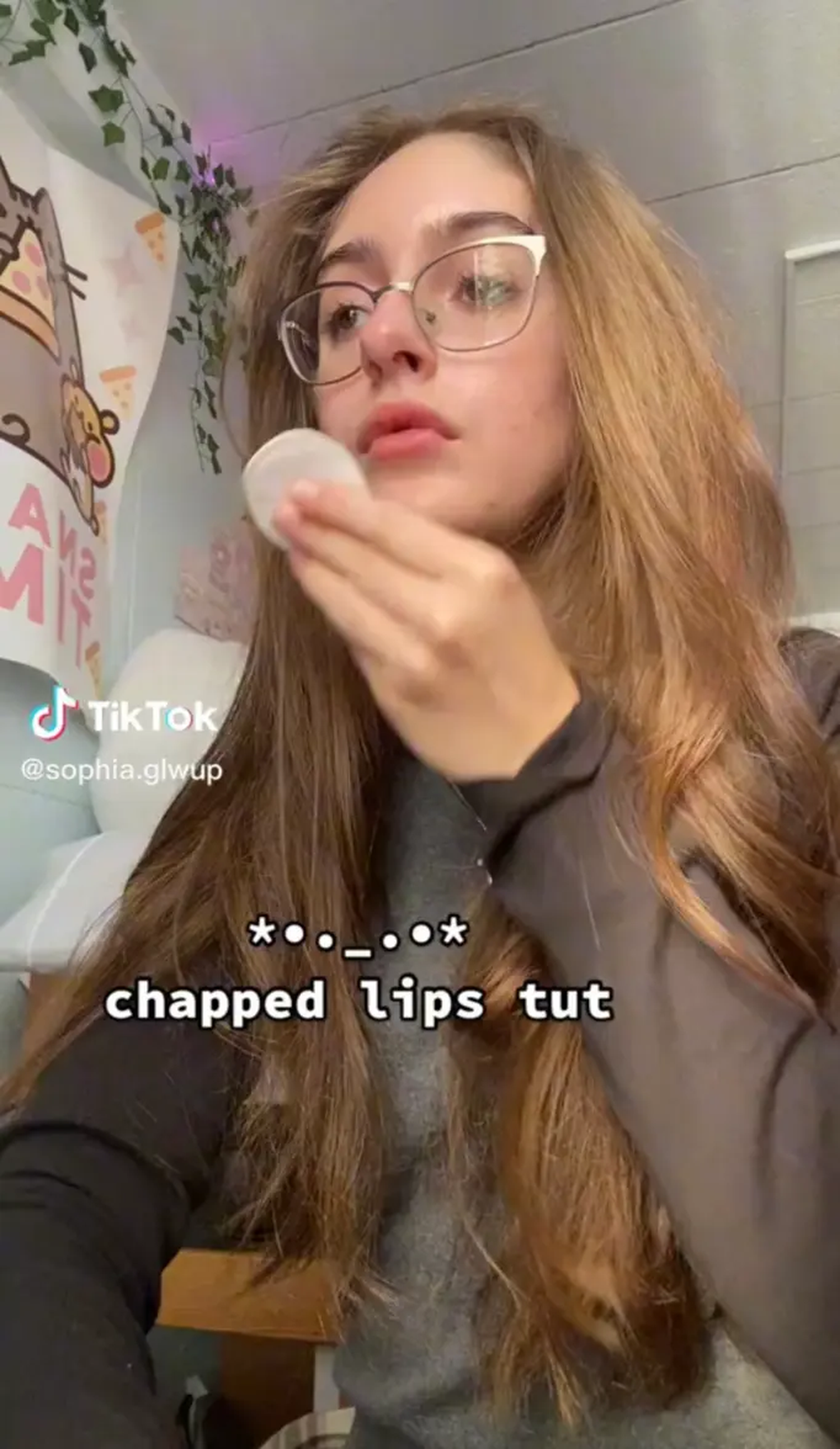 Các hot girl Gen Z thổi bùng xu hướng trang điểm mới mùa đông - 1 Các hot girl Gen Z thổi bùng xu hướng trang điểm mới mùa đông - 1