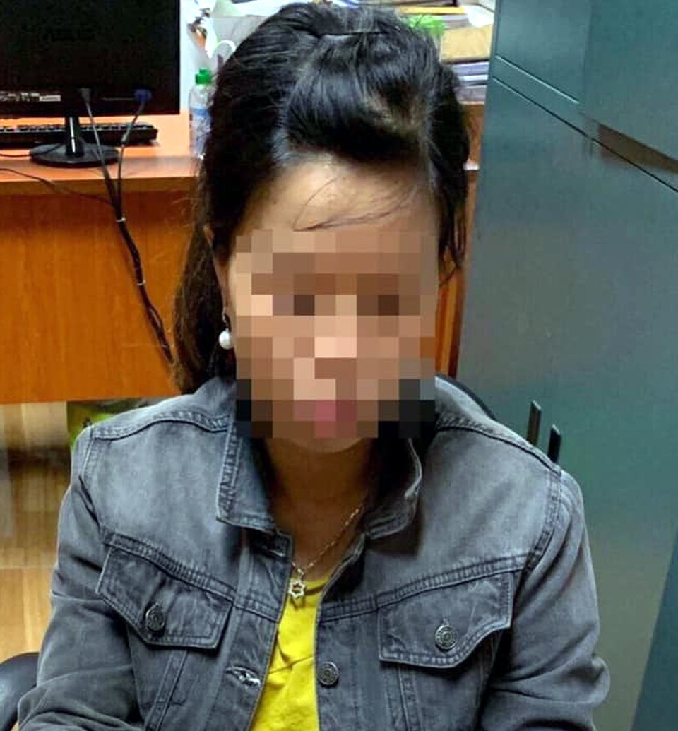 Hà Nội: Xác định người phụ nữ bỏ rơi con mới đẻ giữa trời nắng nóng - 1 Hà Nội: Xác định người phụ nữ bỏ rơi con mới đẻ giữa trời nắng nóng - 1