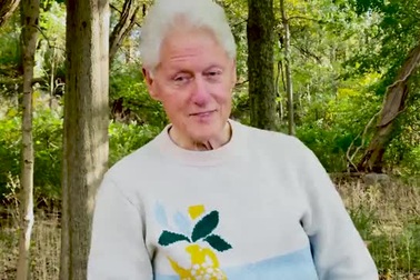 Ông Clinton lần đầu lên tiếng sau điều trị nhiễm trùng máu