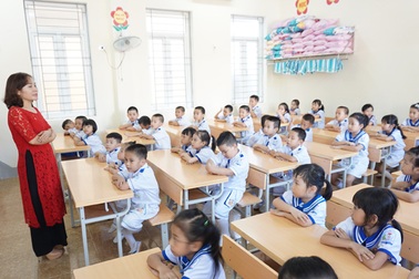 Nghệ An: Công khai số điện thoại để phụ huynh phản ánh lạm thu