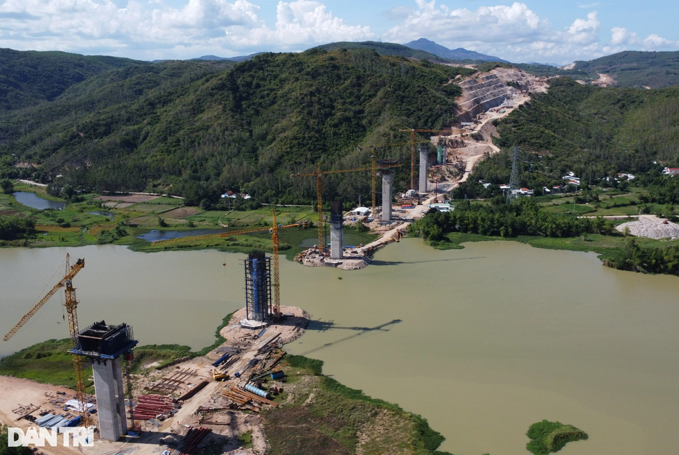 Sự tương đồng khi nhập Hải Phòng-Hải Dương, Đắk Lắk-Phú Yên, TPHCM-Vũng Tàu - 5 Sự tương đồng khi nhập Hải Phòng-Hải Dương, Đắk Lắk-Phú Yên, TPHCM-Vũng Tàu - 5