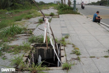 Công an TPHCM nói gì khi liên tục "bay" nắp cống, rào chắn?