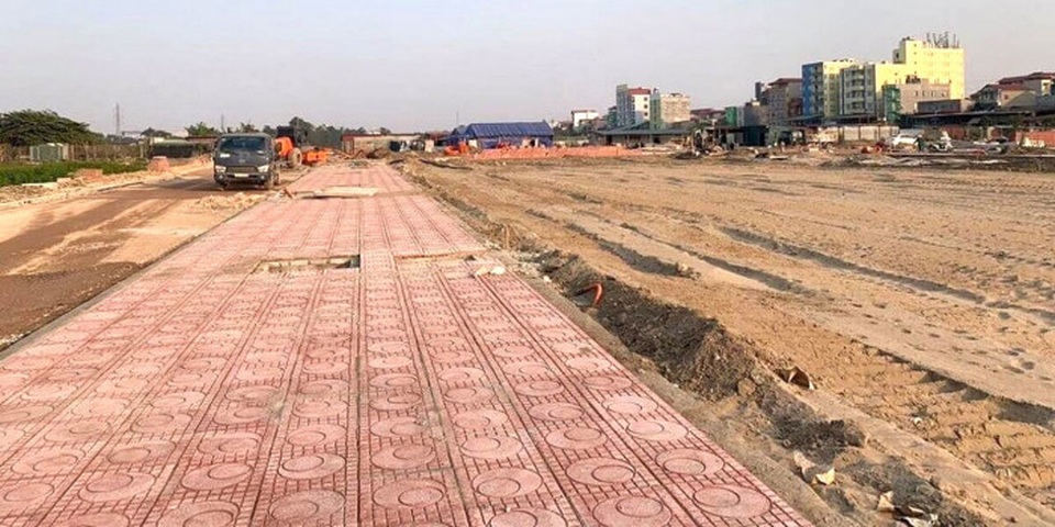 Ngậm đắng vì chung tiền buôn đất - 1 Ngậm đắng vì chung tiền buôn đất - 1