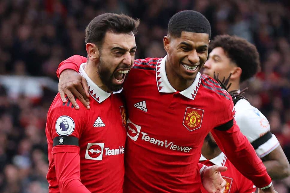 HLV Ten Hag nổi giận với trọng tài vì Man Utd chịu bất công - 2 HLV Ten Hag nổi giận với trọng tài vì Man Utd chịu bất công - 2