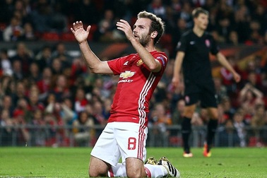 Nhiều ngôi sao tại Premier League bị loại khỏi tuyển Tây Ban Nha