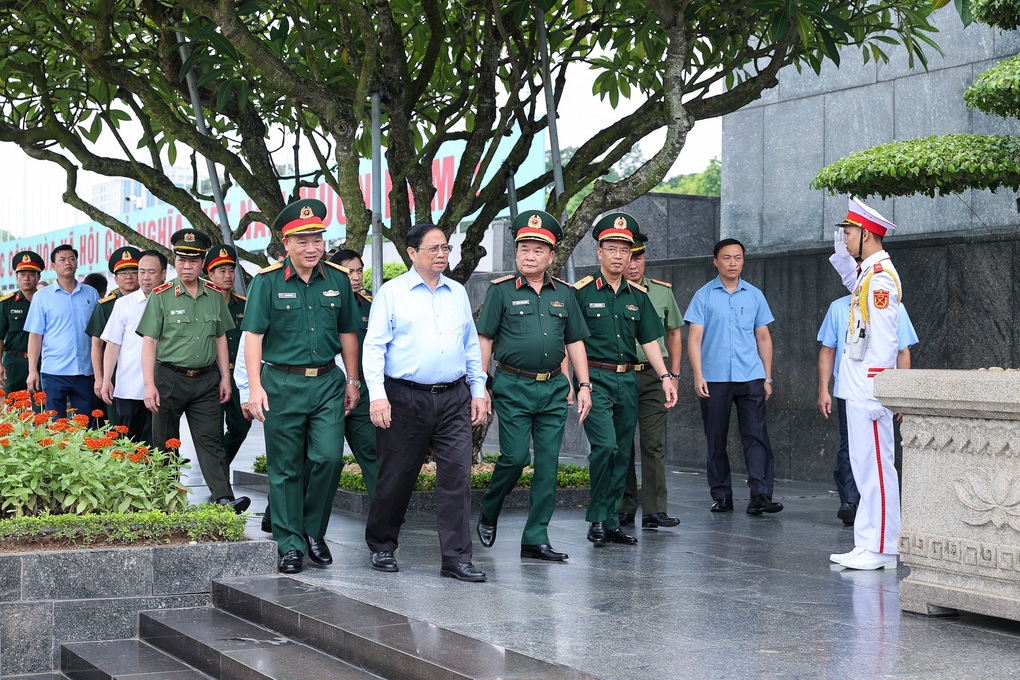 Thi hài Chủ tịch Hồ Chí Minh được giữ gìn ở trạng thái tốt nhất - 1 Thi hài Chủ tịch Hồ Chí Minh được giữ gìn ở trạng thái tốt nhất - 1