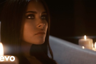 Madison Beer - Hurts Like Hell