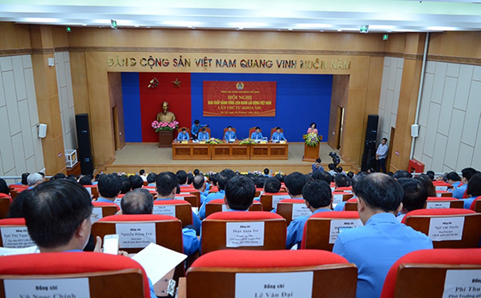 Ông Nguyễn Đình Khang được bầu làm Chủ tịch Tổng Liên đoàn lao động Việt Nam - 3 Ông Nguyễn Đình Khang được bầu làm Chủ tịch Tổng Liên đoàn lao động Việt Nam - 3