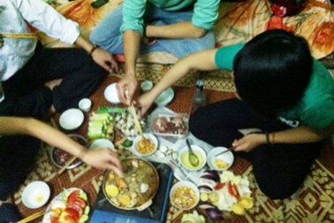 Sinh viên và vòng xoáy nhậu nhẹt: Uống rượu thể hiện bản thân