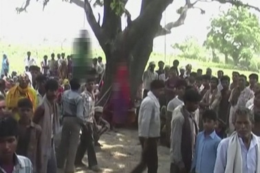 Một phụ nữ Ấn Độ tố bị cảnh sát hãm hiếp tập thể