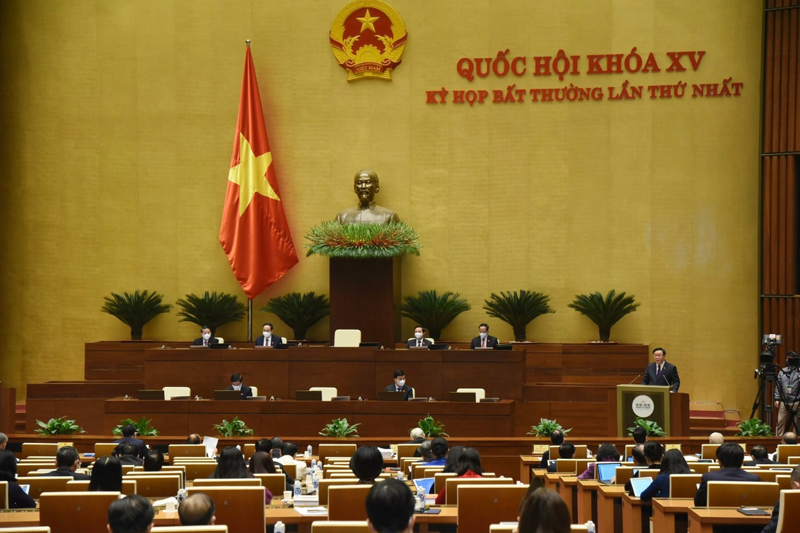 Quốc hội khai mạc kỳ họp bất thường, thông qua gói hỗ trợ quy mô lớn - 1 Quốc hội khai mạc kỳ họp bất thường, thông qua gói hỗ trợ quy mô lớn - 1