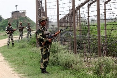 Lính Ấn Độ bị "lính Pakistan cắt đầu" tại Kashmir