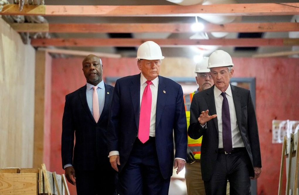 Tổng thống Trump đột ngột quay xe về ông Powell sau cuộc gặp tại Fed - 1 Tổng thống Trump đột ngột quay xe về ông Powell sau cuộc gặp tại Fed - 1
