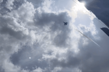 "Hổ mang chúa" lần đầu thả đạn nhiễu trên bầu trời Đồng Nai