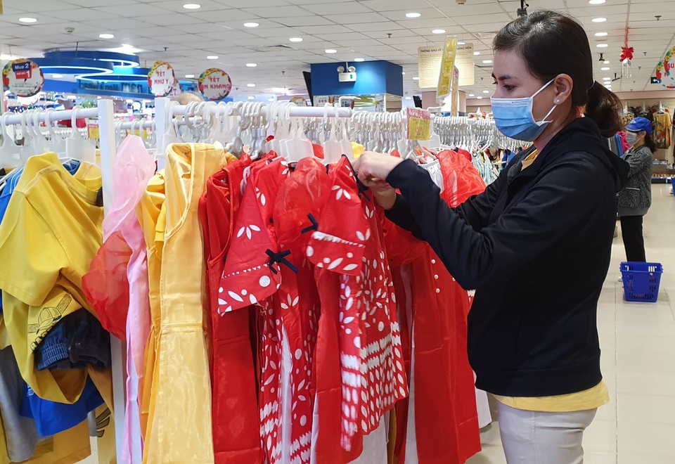 Sức mua tăng, khuyến mãi đậm tại siêu thị - 2 Sức mua tăng, khuyến mãi đậm tại siêu thị - 2