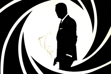 Diễn viên đóng thế James Bond thiệt mạng trên phim trường