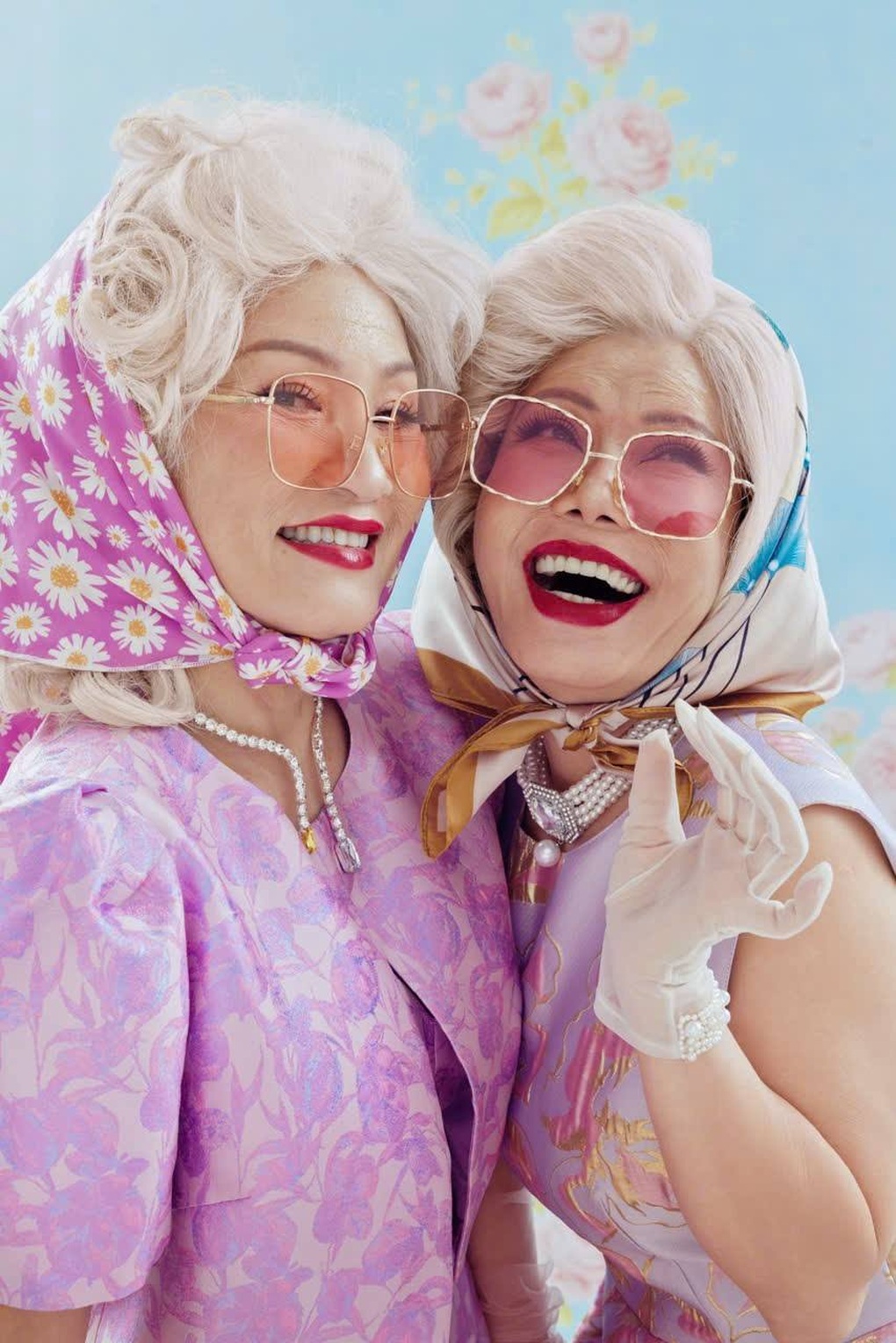 Nghệ sĩ Việt Hương nói gì khi bị đồn qua đời? - 2 Nghệ sĩ Việt Hương nói gì khi bị đồn qua đời? - 2