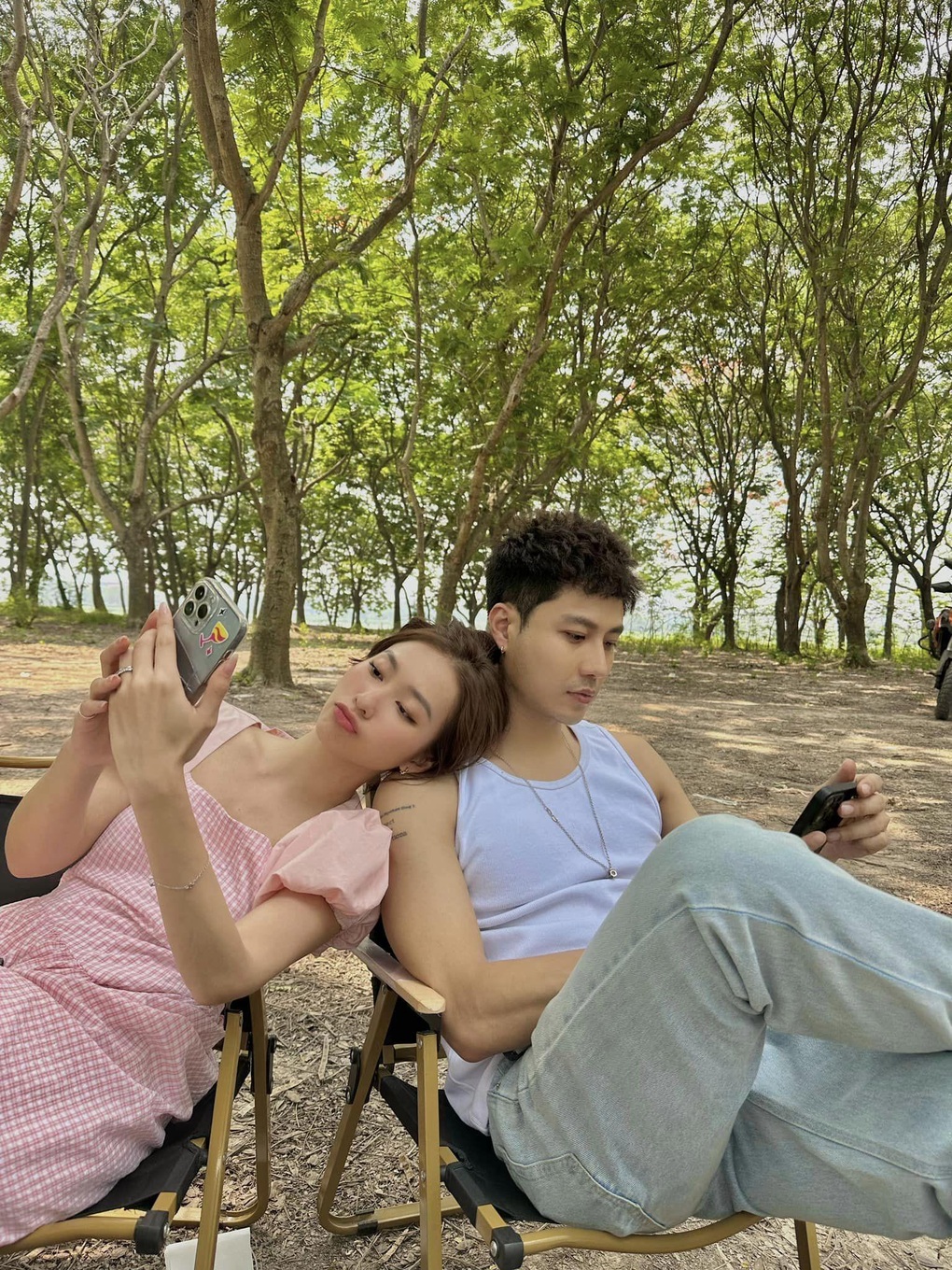 Thanh Sơn diễn như lên đồng, Khả Ngân lấy nước mắt khán giả - 4 Thanh Sơn diễn như lên đồng, Khả Ngân lấy nước mắt khán giả - 4