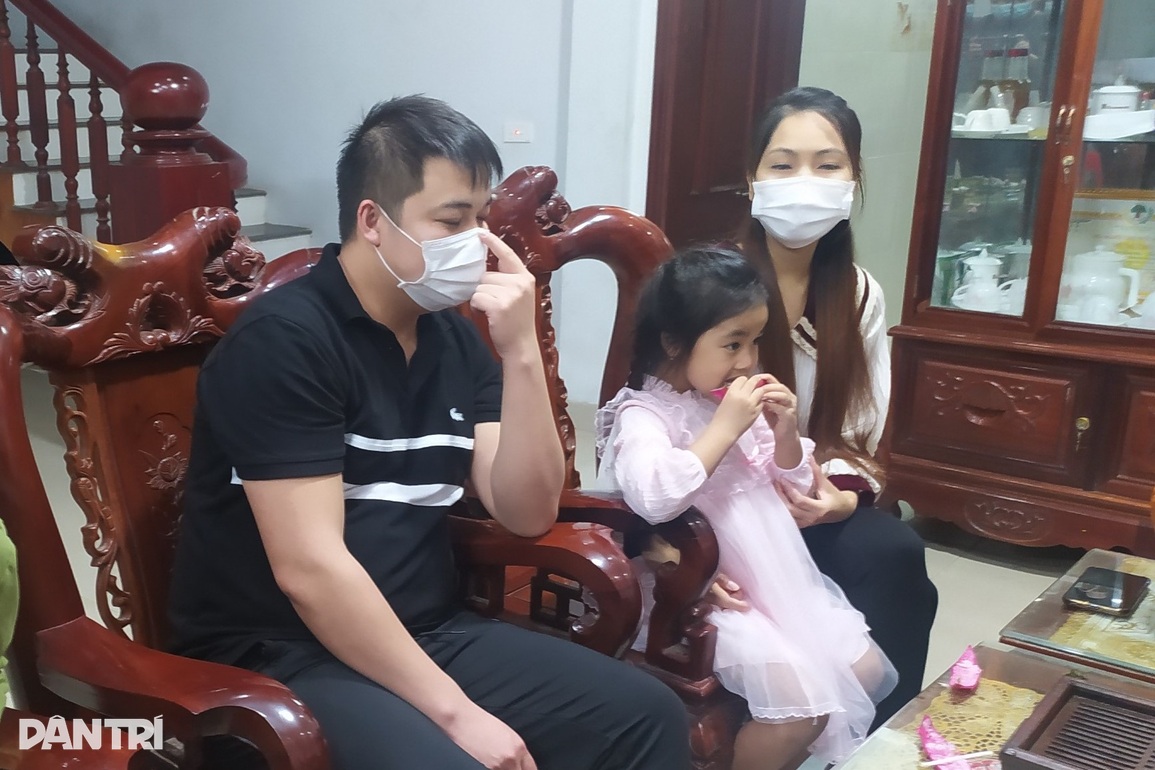 Ngày trở về buồn vui lẫn lộn của gia đình có 7 người ở Ukraine - 4 Ngày trở về buồn vui lẫn lộn của gia đình có 7 người ở Ukraine - 4