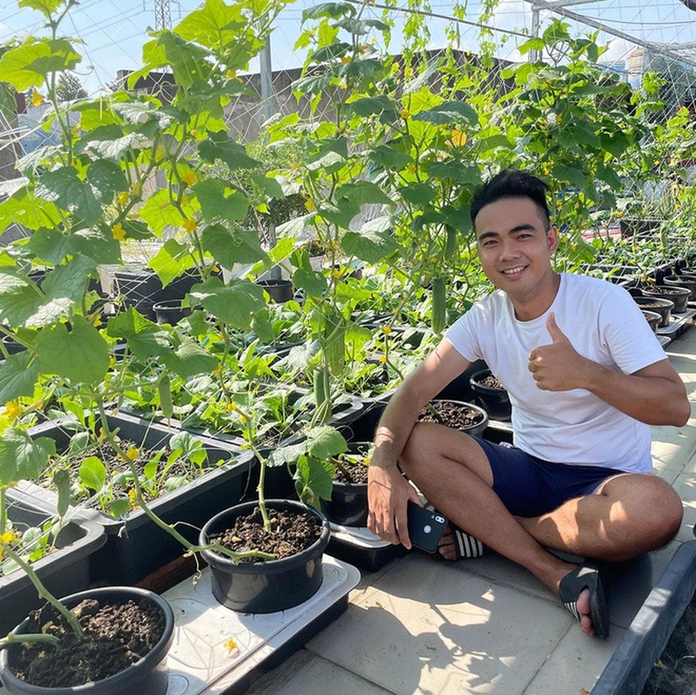 Những ông bố Việt đảm đang: Làm vườn trĩu cành, cá tung tăng trong sân - 5