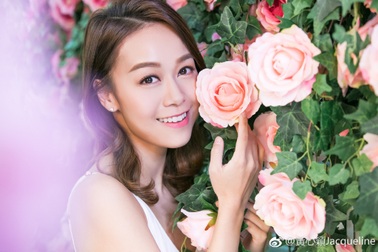 Á hậu ngoại tình Huỳnh Tâm Dĩnh phải đền bù hàng trăm tỷ đồng