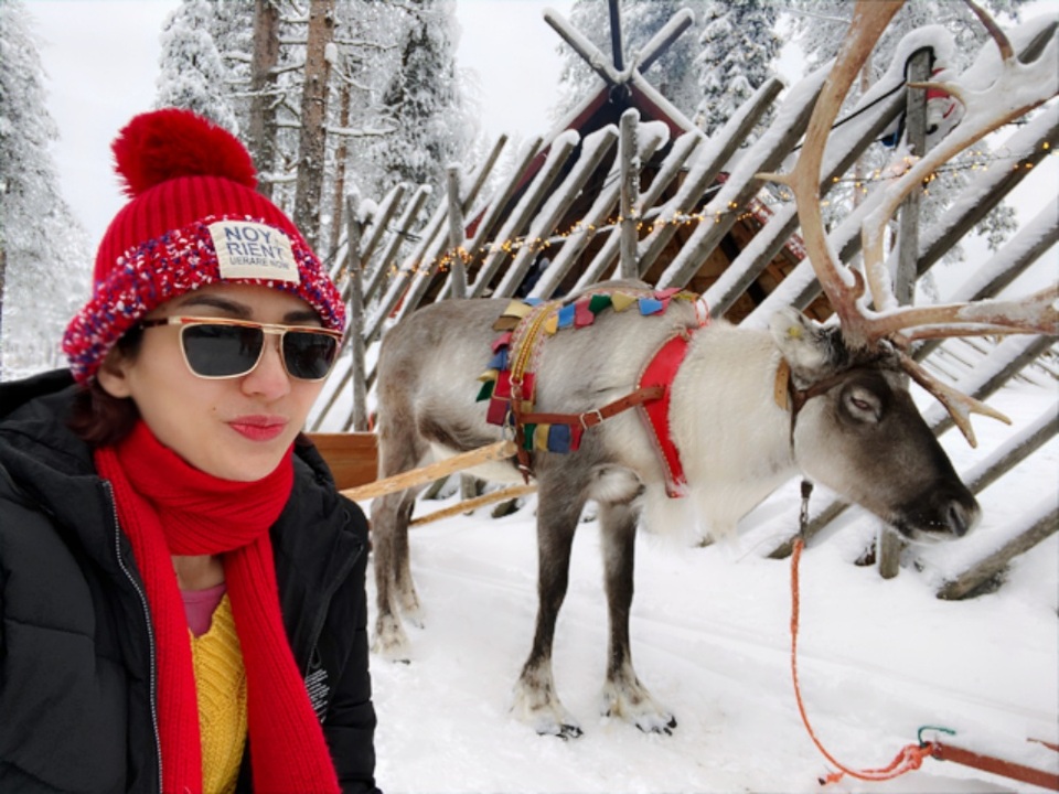 Hoa hậu Ngọc Diễm khám phá ngôi làng “ông già Noel” giữa âm độ C - 2 Hoa hậu Ngọc Diễm khám phá ngôi làng “ông già Noel” giữa âm độ C - 2
