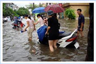 Hà Nội: Mưa to là ngập