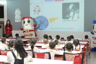 Tham quan nhà máy Yakult - Trải nghiệm thực tế cho thế hệ trẻ